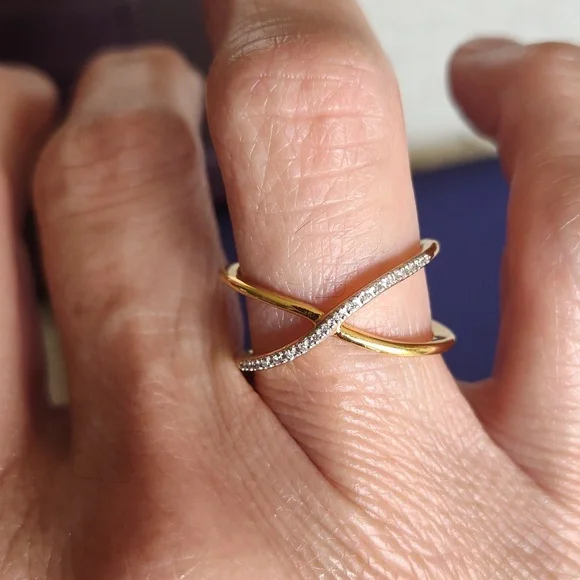 MONICA VINADER Riva Diamond Cross Ring - Picture 5 of 8